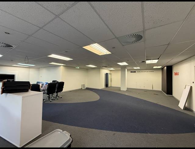 476M² OFFICE TO LET IN ROSEBANK